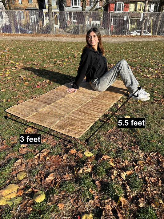 Eco-Friendly Handwoven Foldable Natural Fiber Outdoor Mat with Case – Sustainable Beach Blanket, Picnic Rug & Camping Ground Cover
