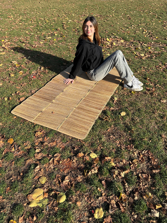 Eco-Friendly Handwoven Foldable Natural Fiber Outdoor Mat with Case – Sustainable Beach Blanket, Picnic Rug & Camping Ground Cover