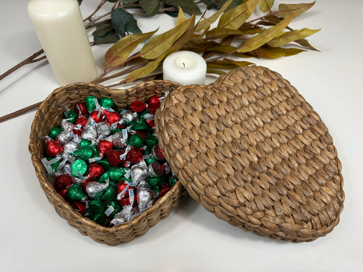 Heart-Shaped Woven Basket – Eco-Friendly Gift Box & Boho Wedding Decor