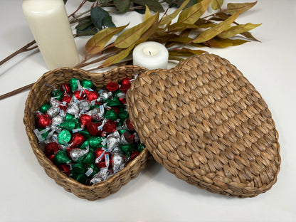Heart-Shaped Woven Basket – Eco-Friendly Gift Box & Boho Wedding Decor